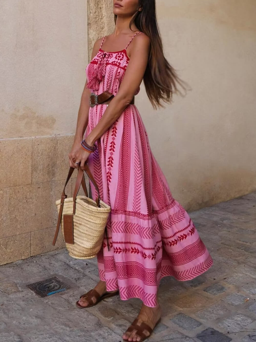 Robe longue en tricot style ethnique patchwork au crochet