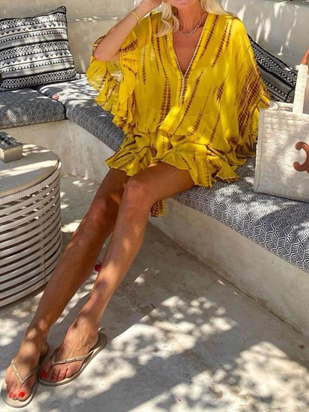 Mini-robe kaftan ample à manches chauve-souris, ourlet volanté, taille élastique et imprimé tie-dye unique