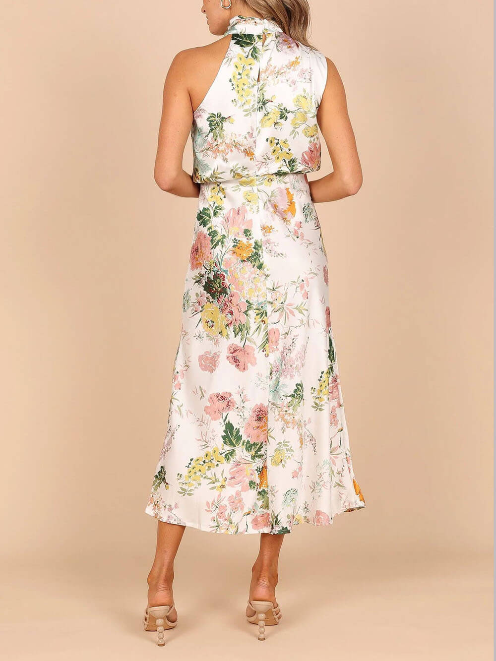 Robe longue fleurie à encolure dos-nu et taille élastiquée