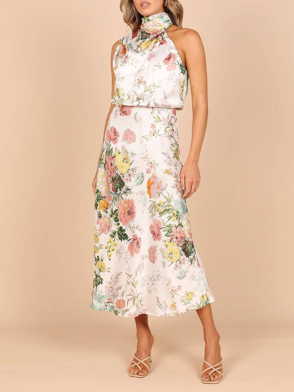 Robe longue fleurie à encolure dos-nu et taille élastiquée
