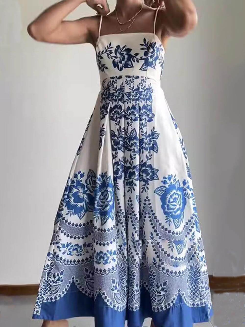 Robe midi ample smockée au dos à imprimé floral ethnique