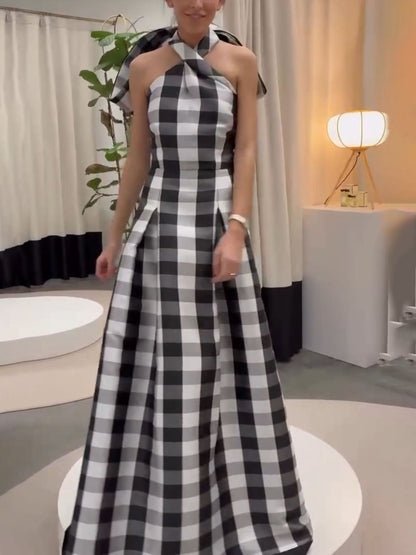Robe longue classique à col montant et imprimé écossais