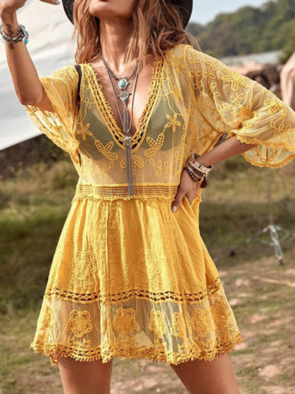 Robe de plage bikini décontractée en dentelle ajourée