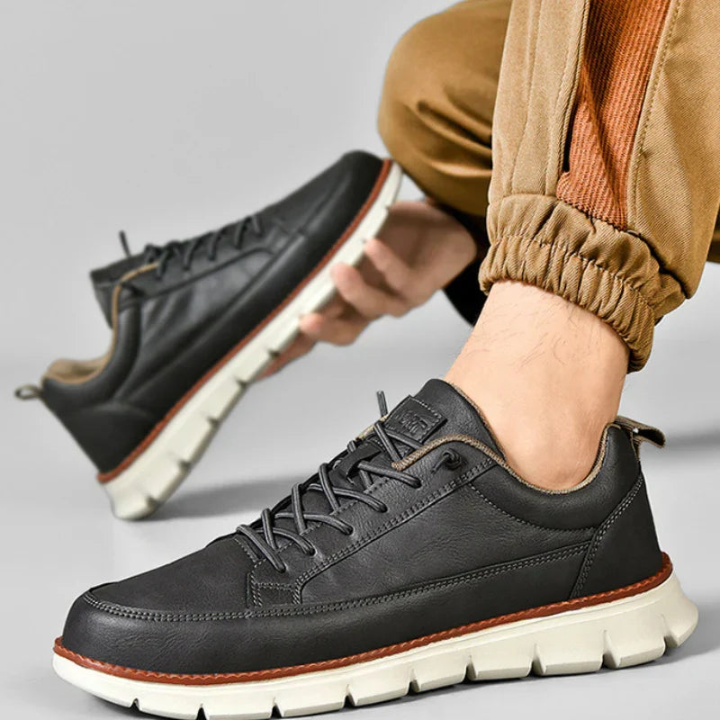 Baskets en cuir façonné Leo