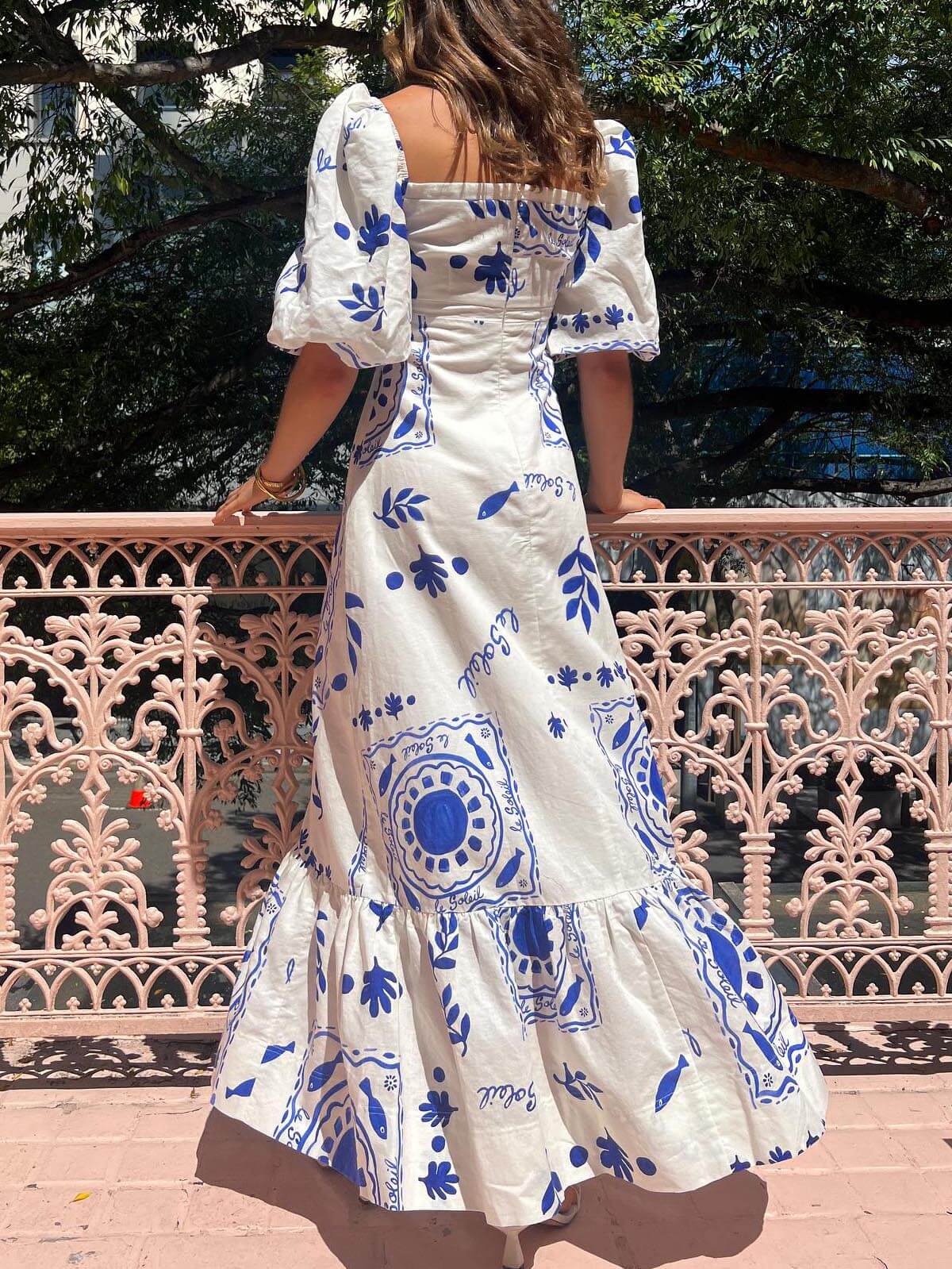 Robe midi de vacances à manches bouffantes