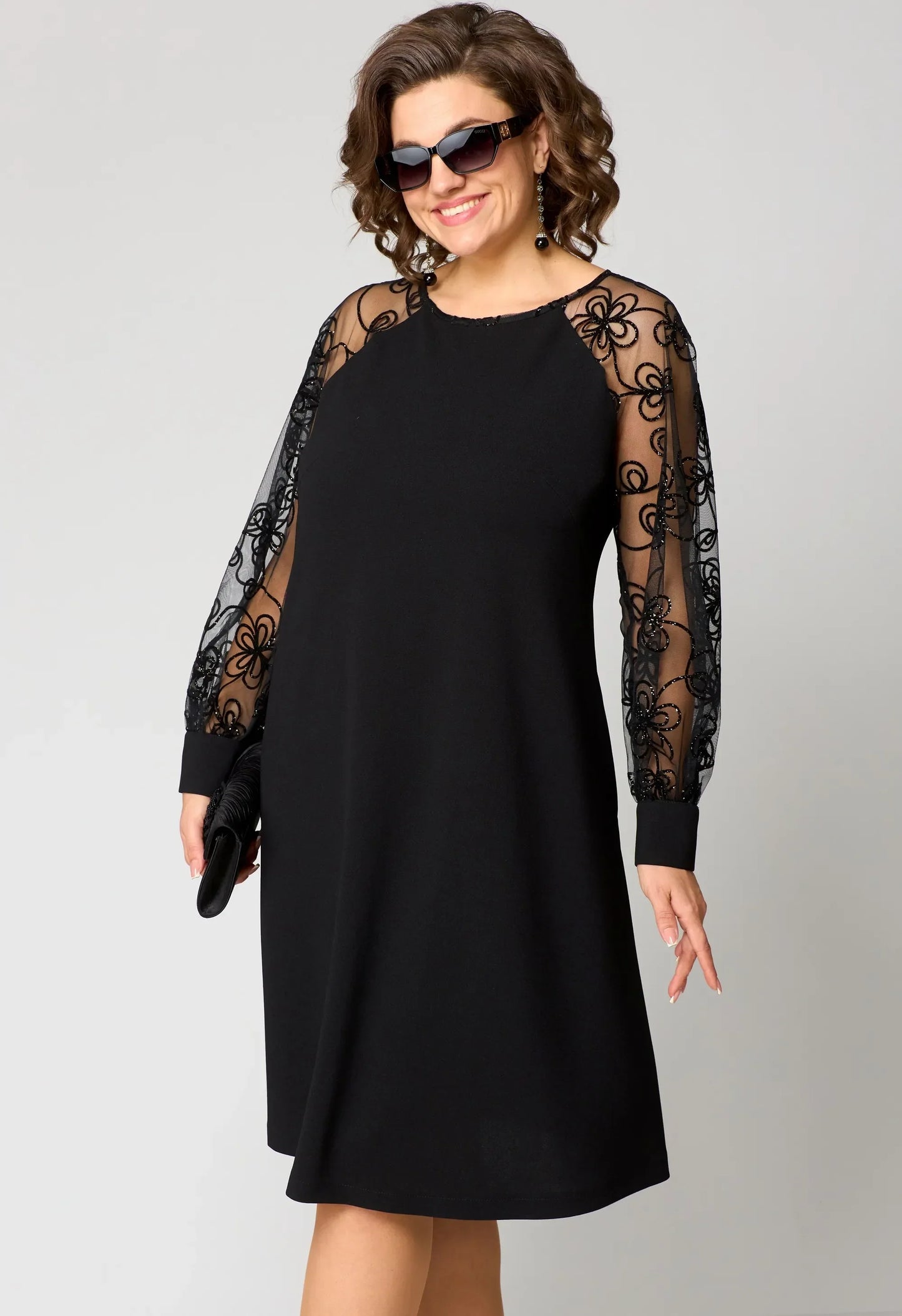 Robe Cora élégante en dentelle