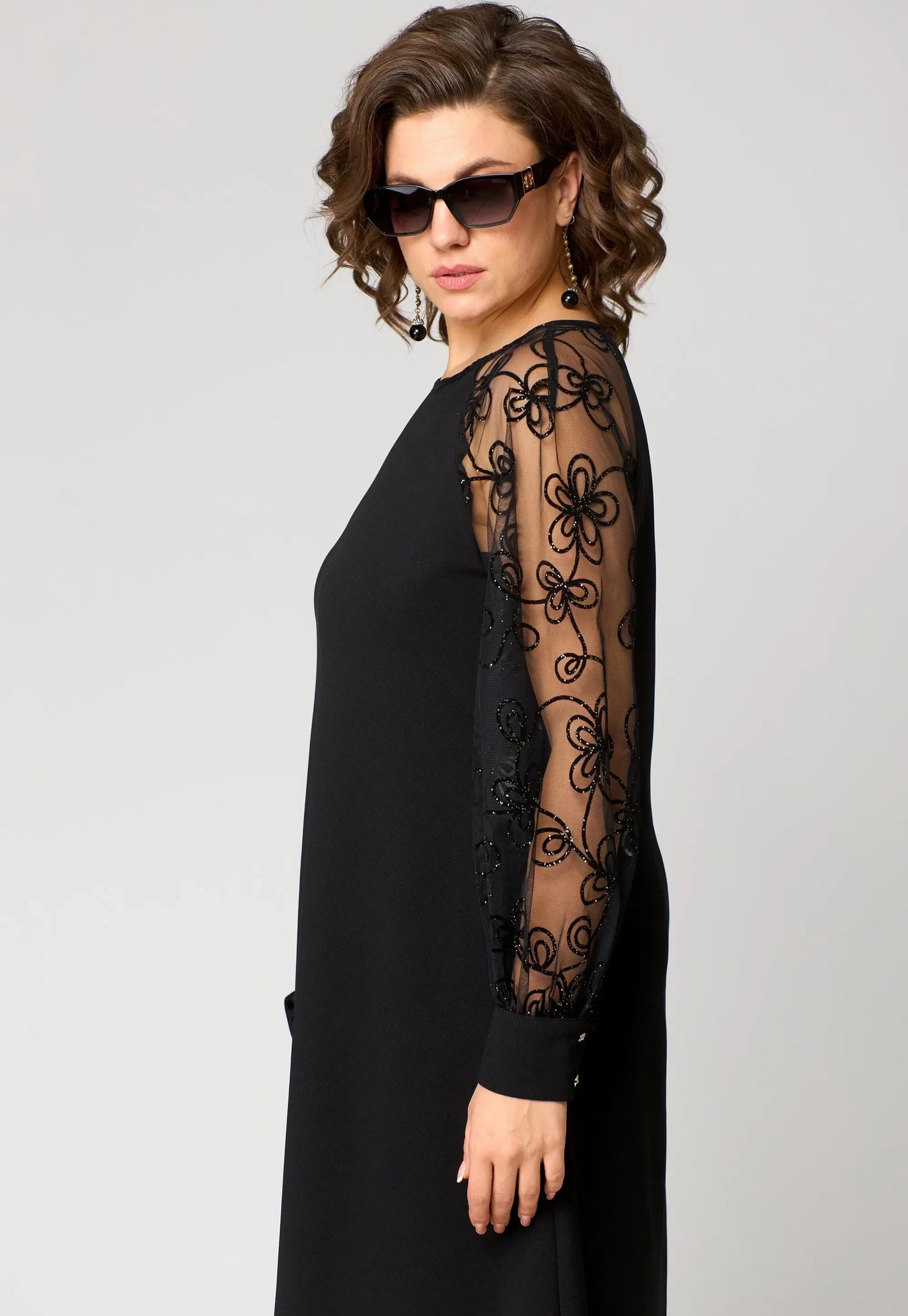 Robe Cora élégante en dentelle