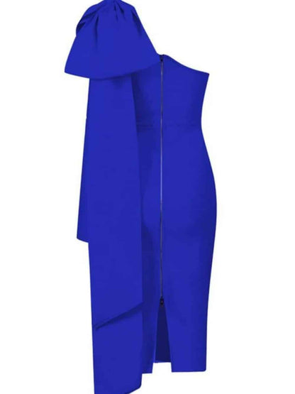Robe moulante asymétrique bleu Abbey