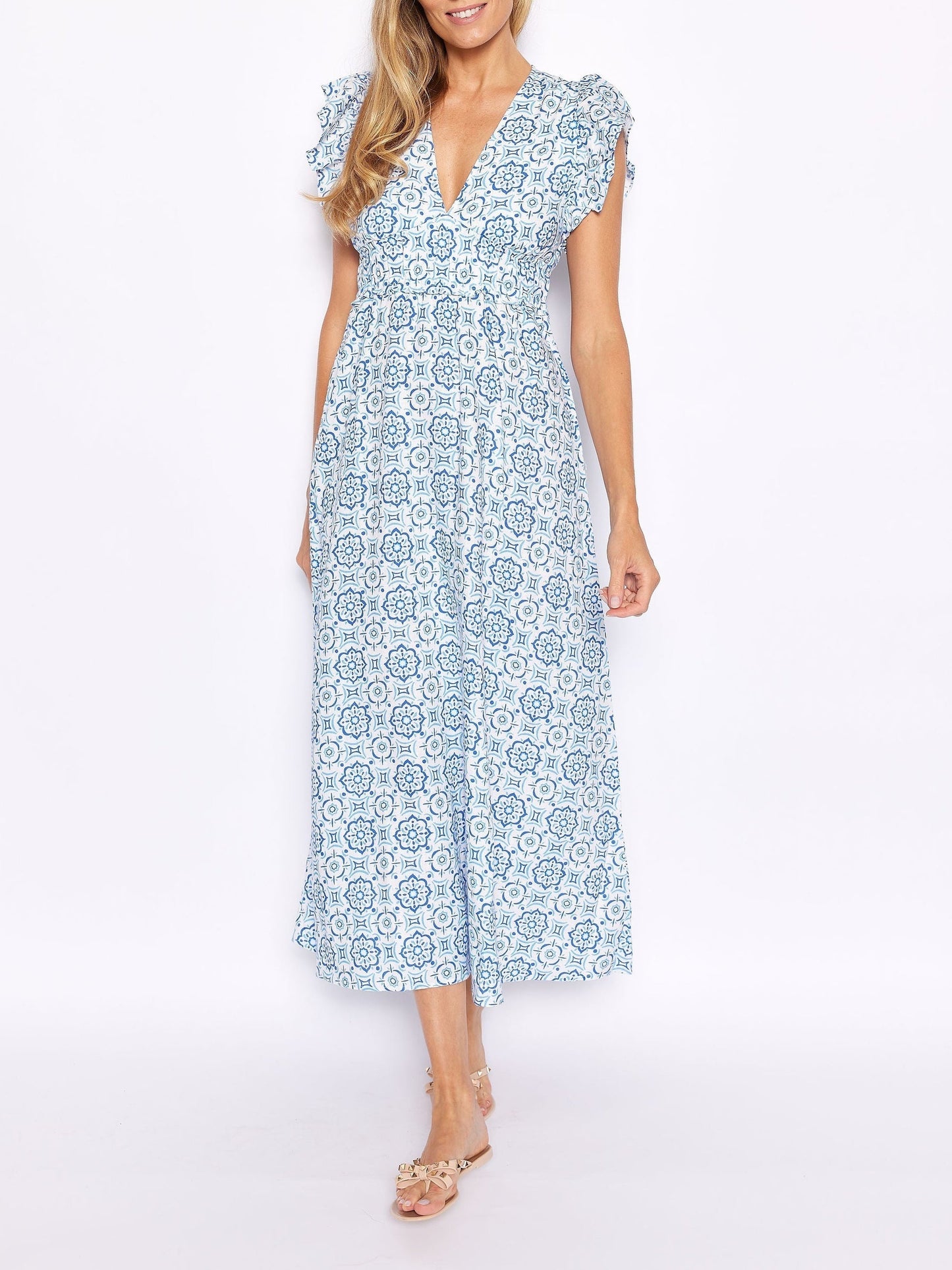 Robe longue à manches flottantes et col en V médaillon bleu