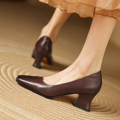 Escarpins en cuir Theo à bout carré