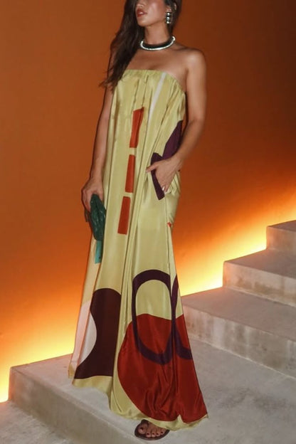 Robe longue ample à imprimé unique, épaules dénudées et poches Miss Me Satin
